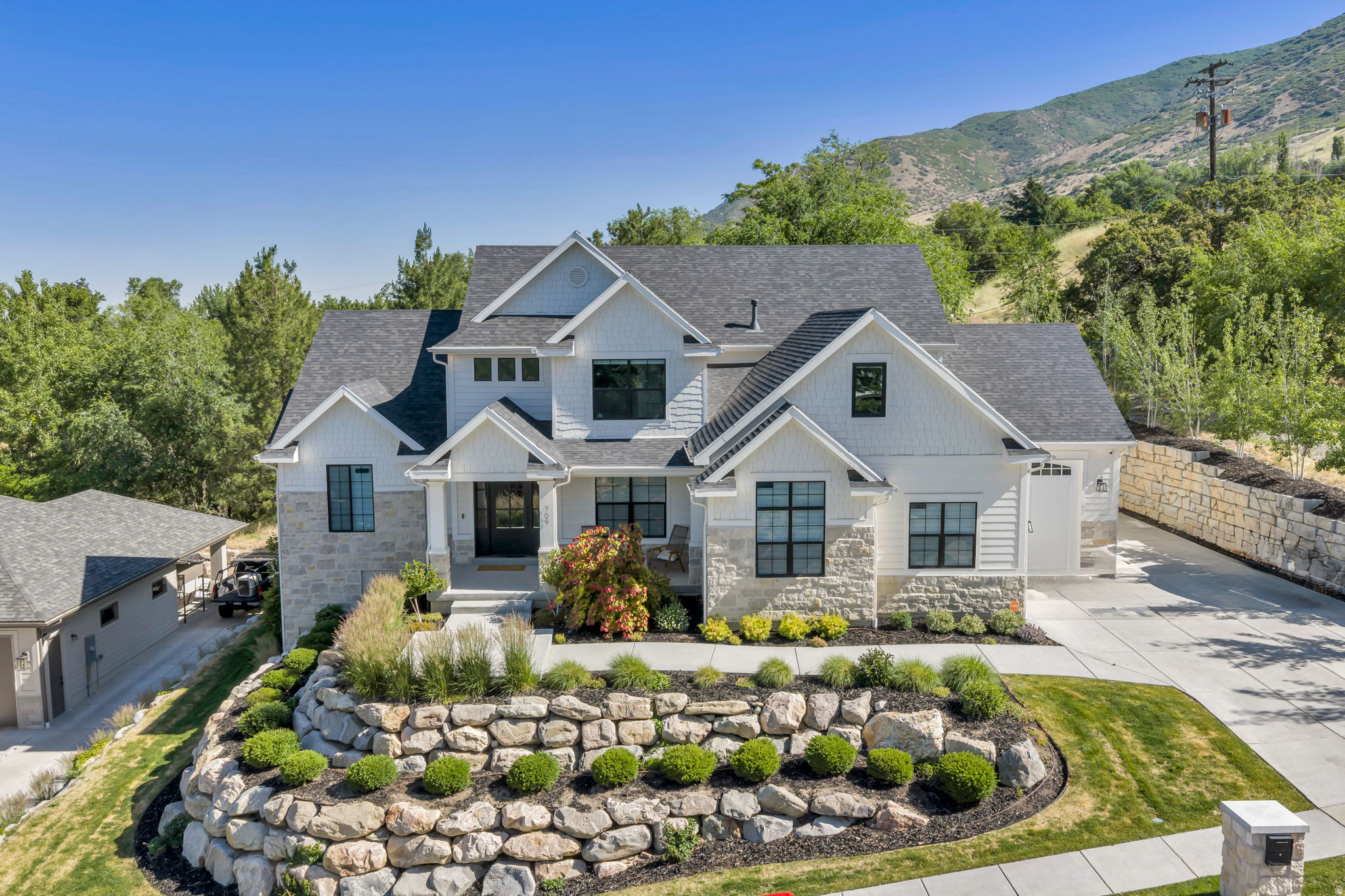 709 E 200 S, Centerville, UT 84014 — photo 1