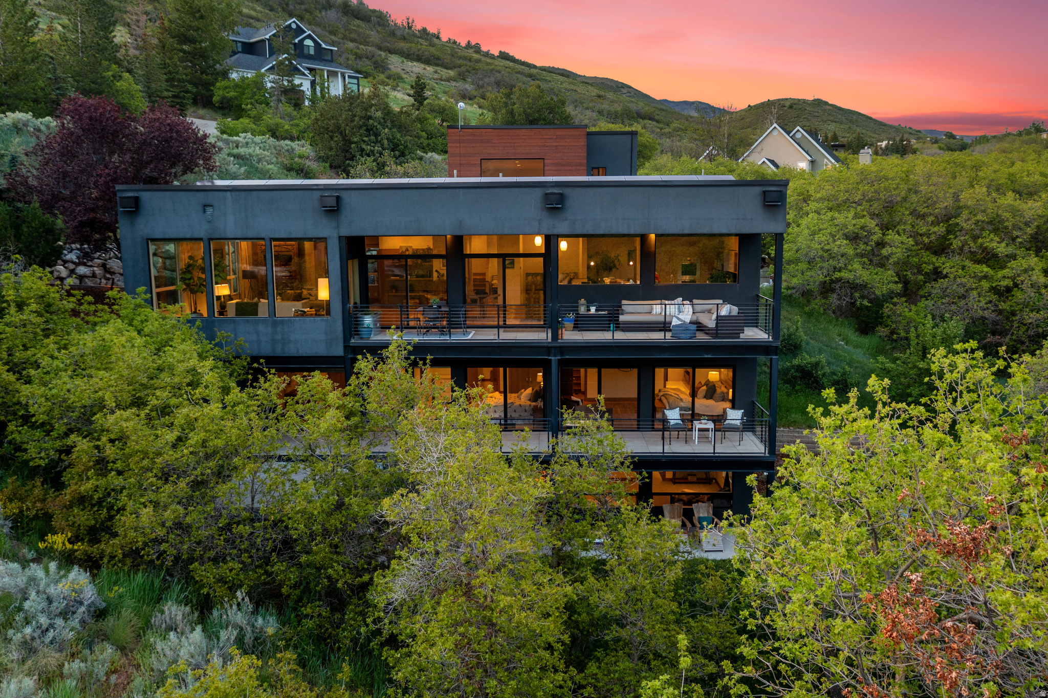 5632 E PIONEER FORK RD, Salt Lake City, UT 84108 — photo 1