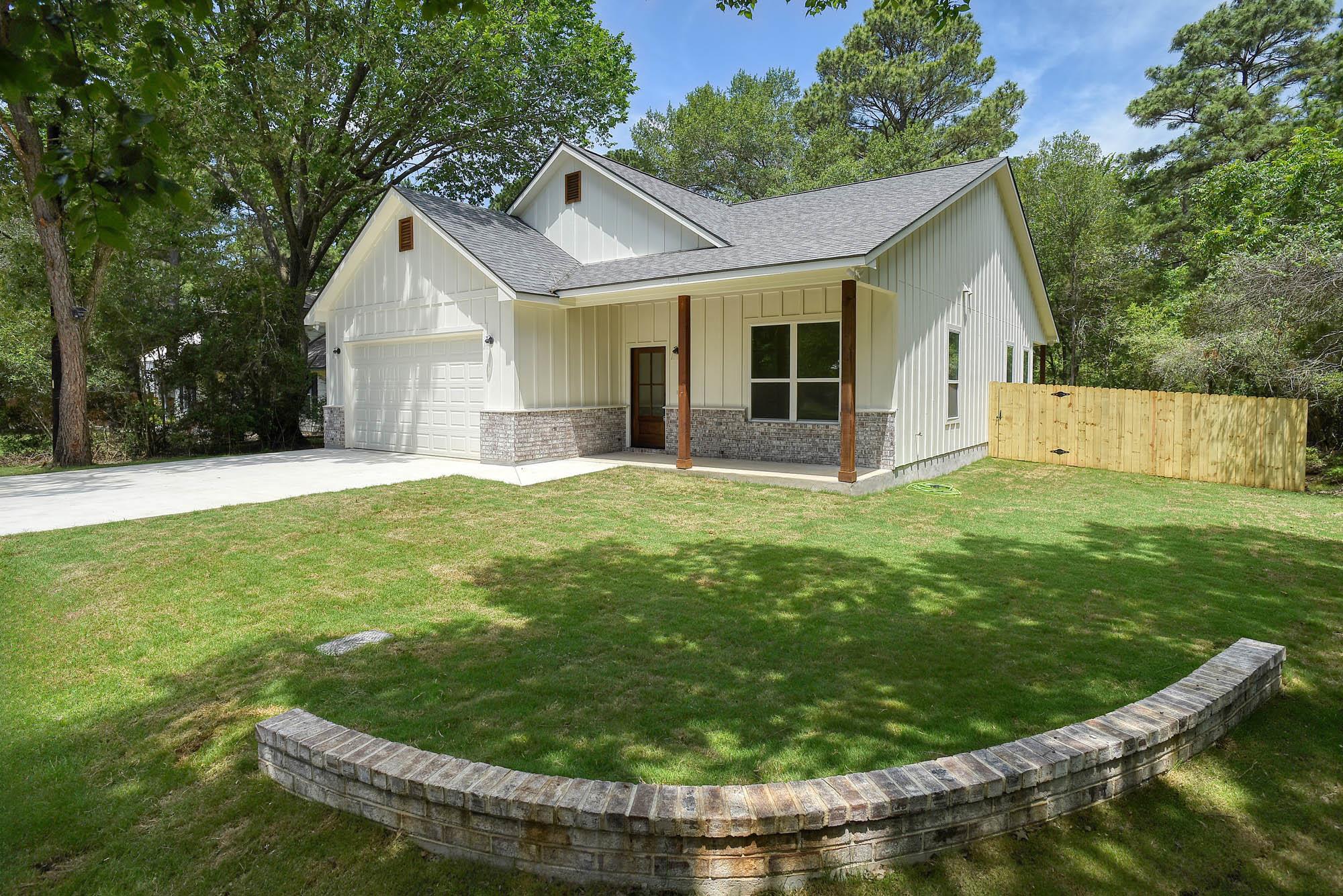 104 Pony Grass, Bastrop, TX 78602 — photo 1