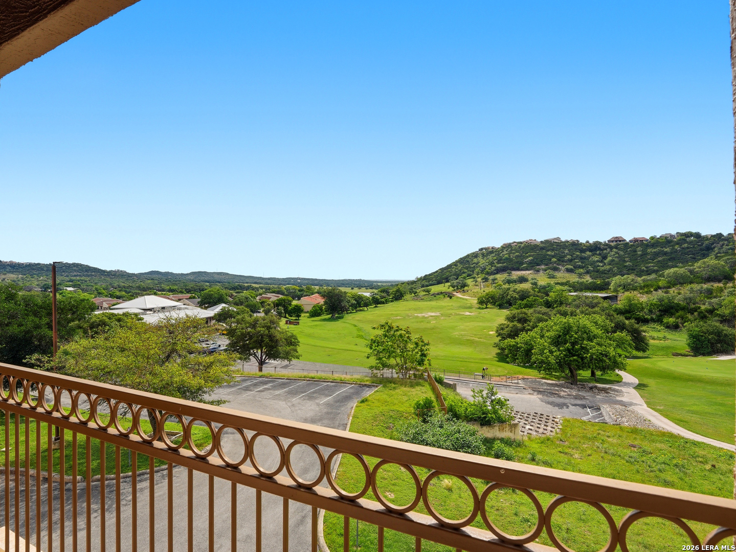 20 TAPATIO DR E, Boerne, TX 78006 — photo 1
