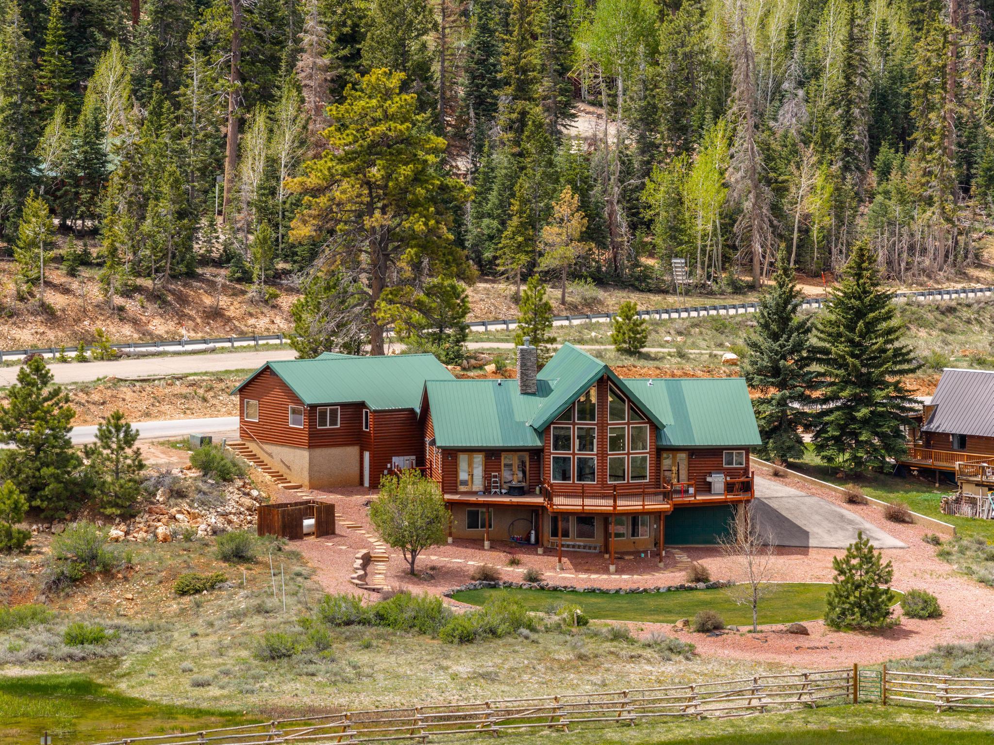 955 Movie Ranch RD, Duck Creek Village, UT 84762 — photo 1