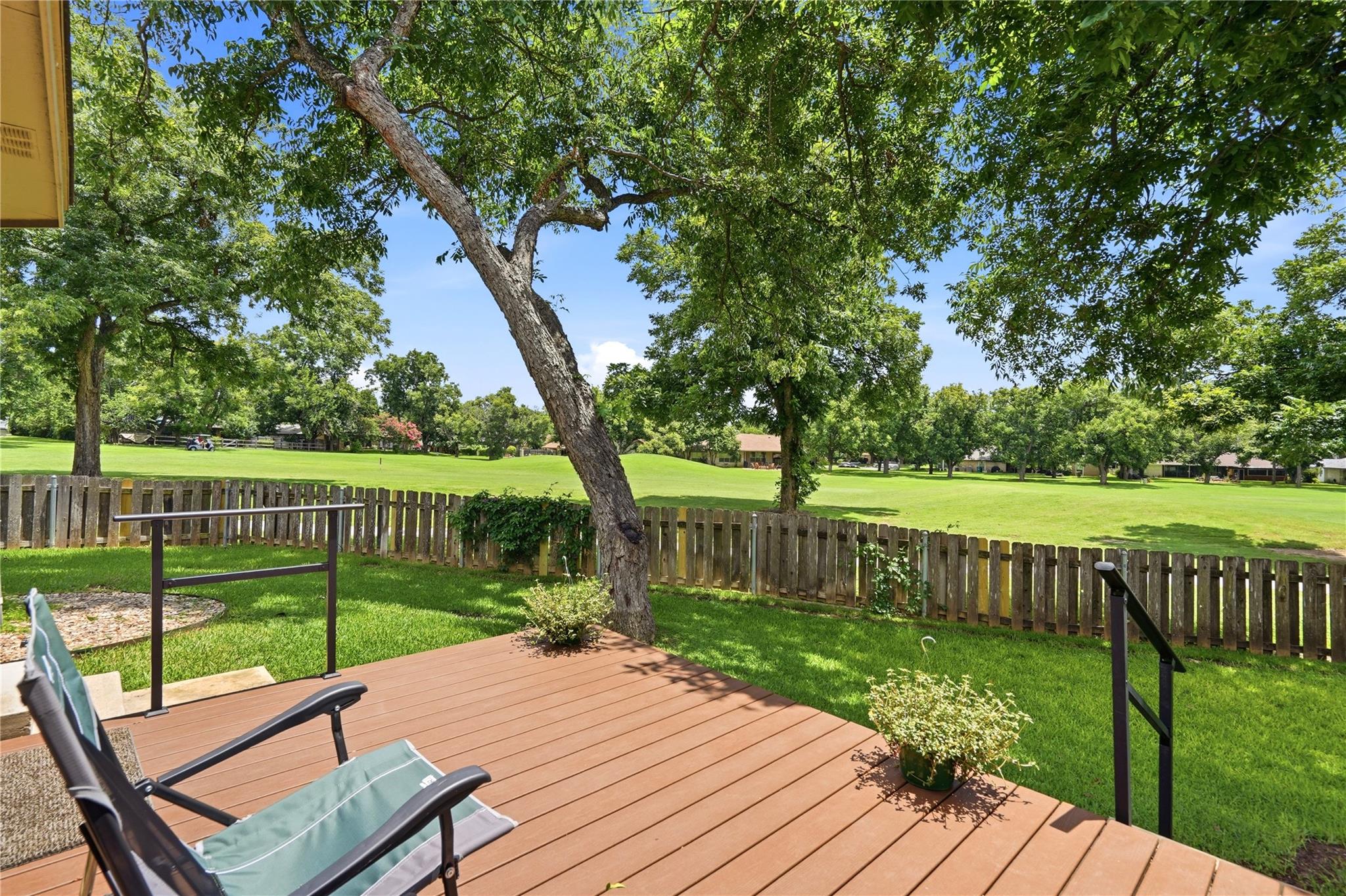 21 Augusta, Marble Falls, TX 78654 — photo 1