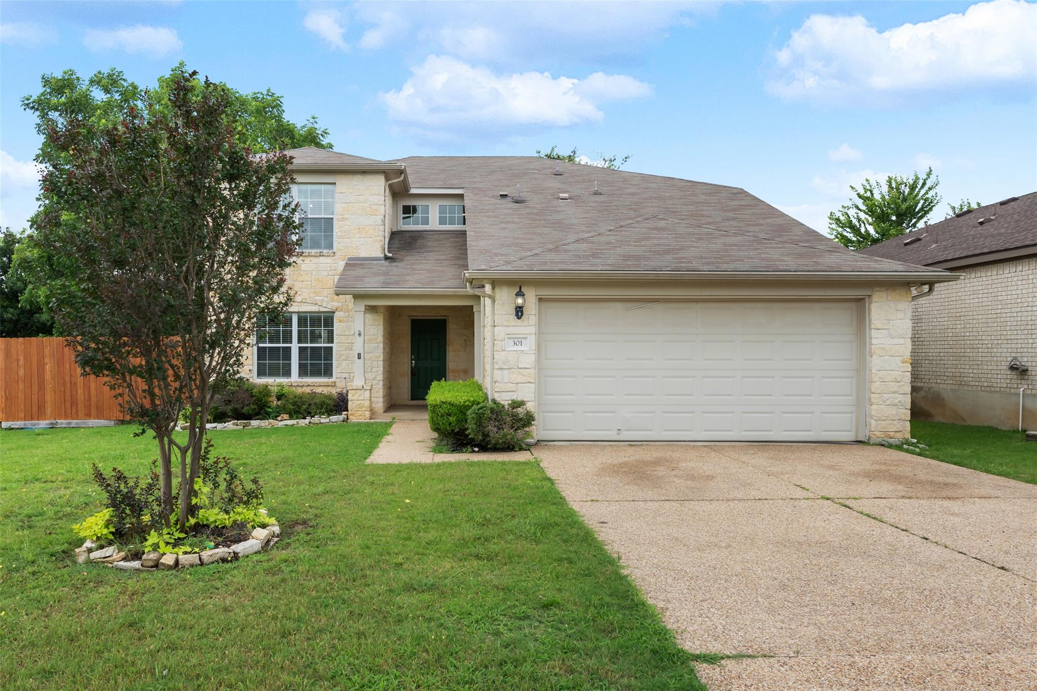 301  Lark St, Leander, TX 78641 — photo 1