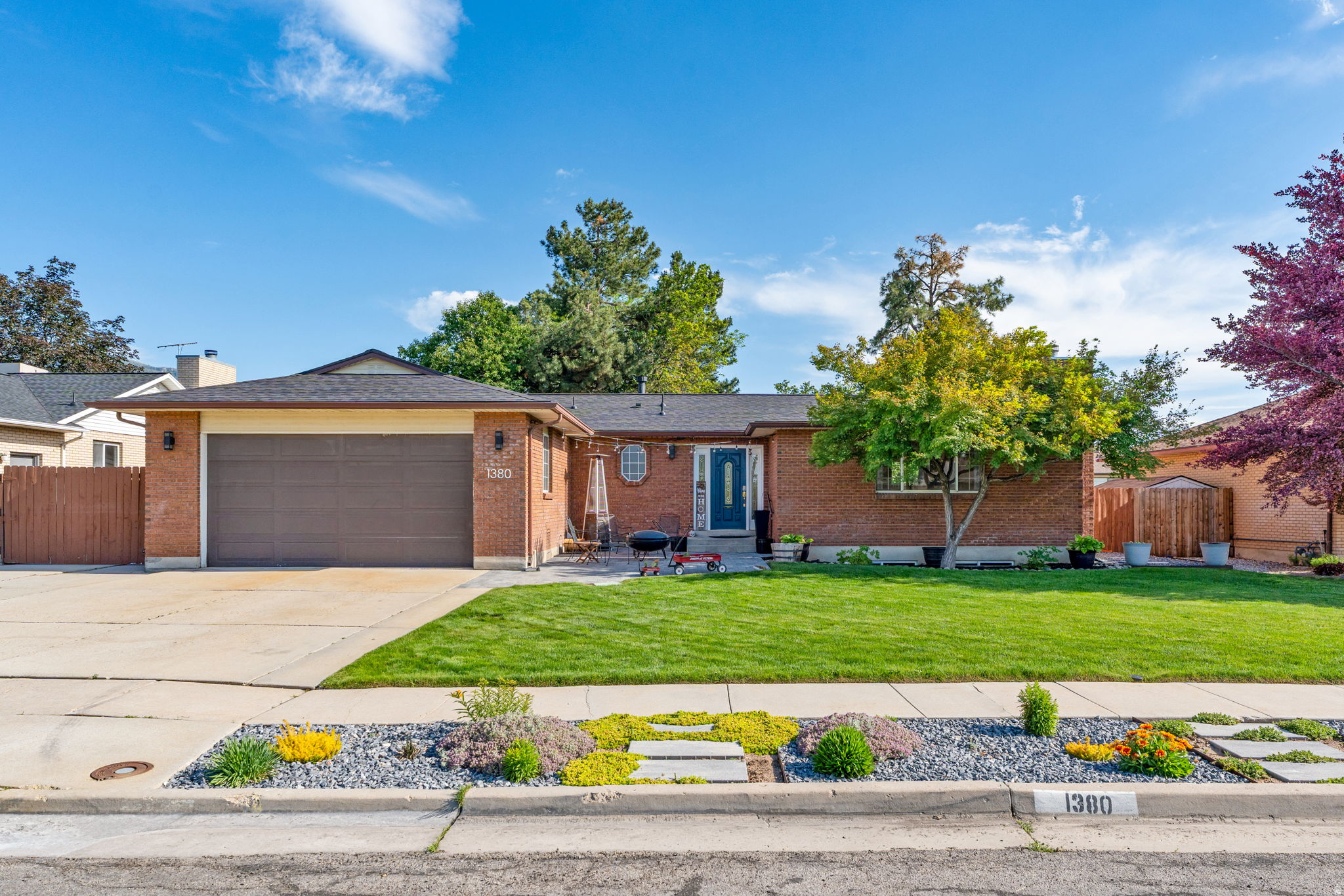 1380 EASTPOINT DR, Sandy, UT 84092 — photo 1
