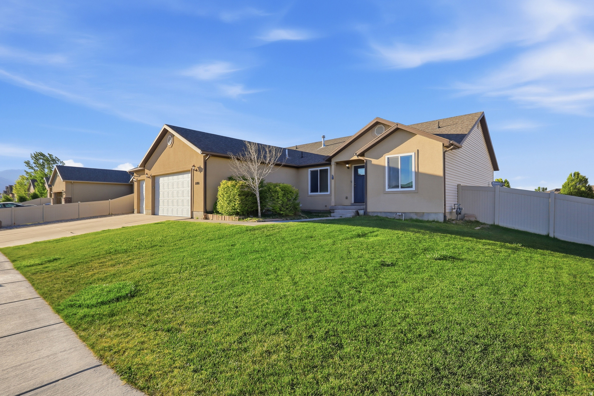 1101 E SEARLE LN, Eagle Mountain, UT 84005 — photo 1