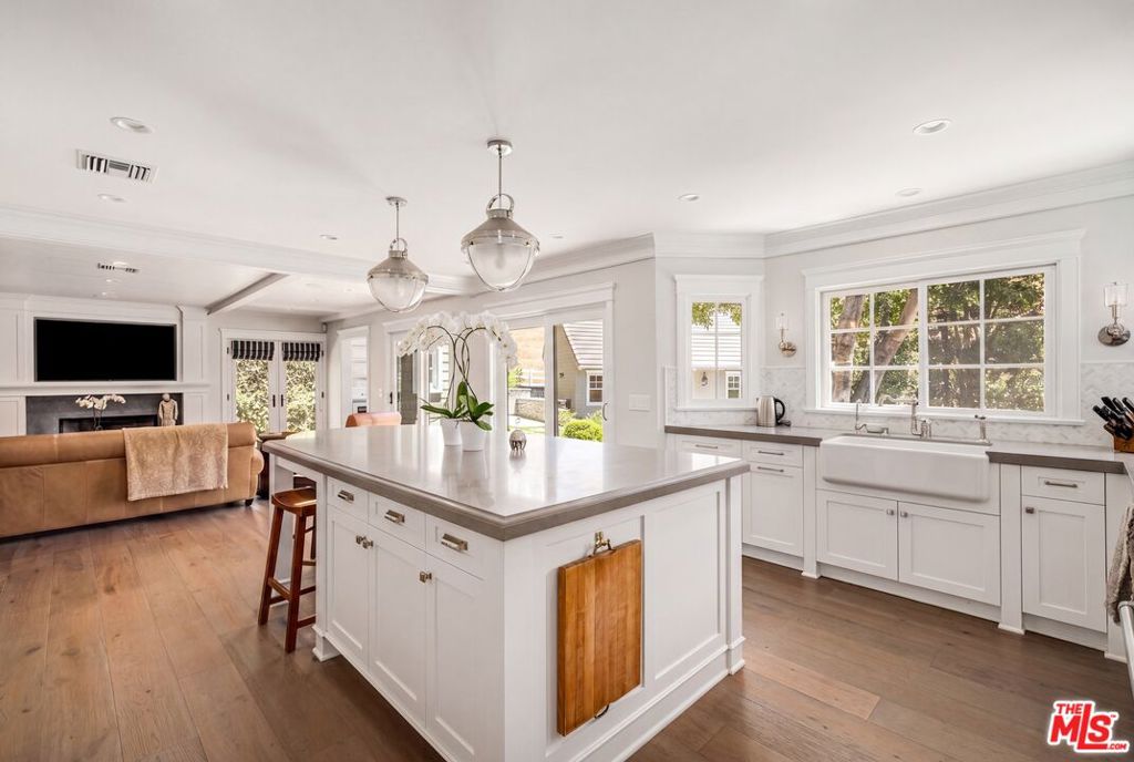 10 Holster Lane, Bell Canyon, CA 91307 — photo 1