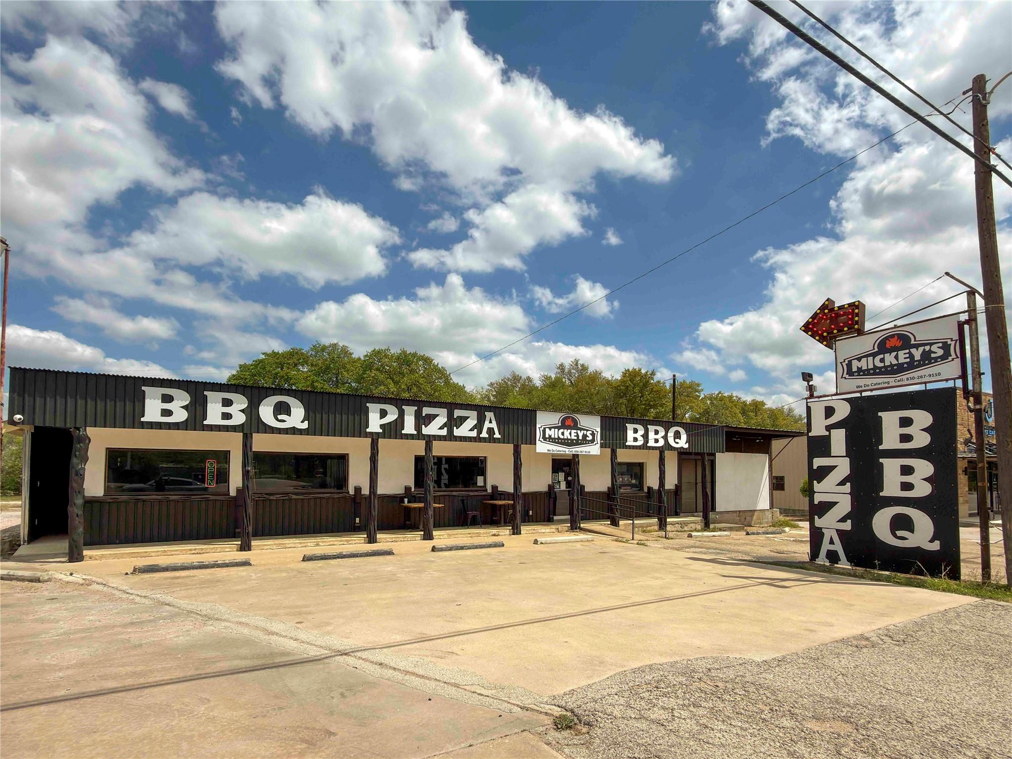 211 Us Highway 281, Johnson City, TX 78636 — photo 1