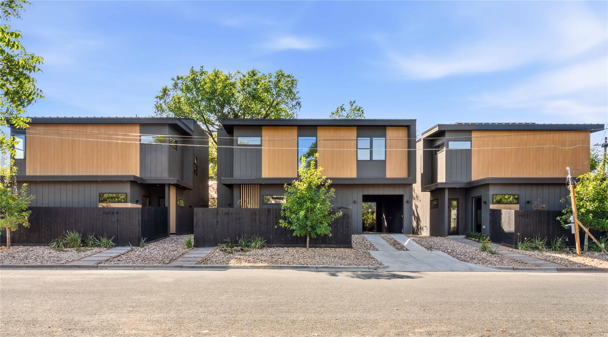 1912  S 3rd St, Austin, TX 78704 — photo 1