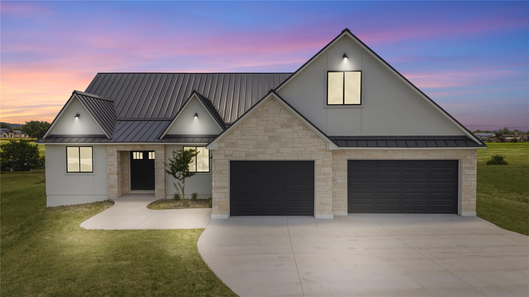 224 Sandia, Kingsland, TX 78639 — photo 1