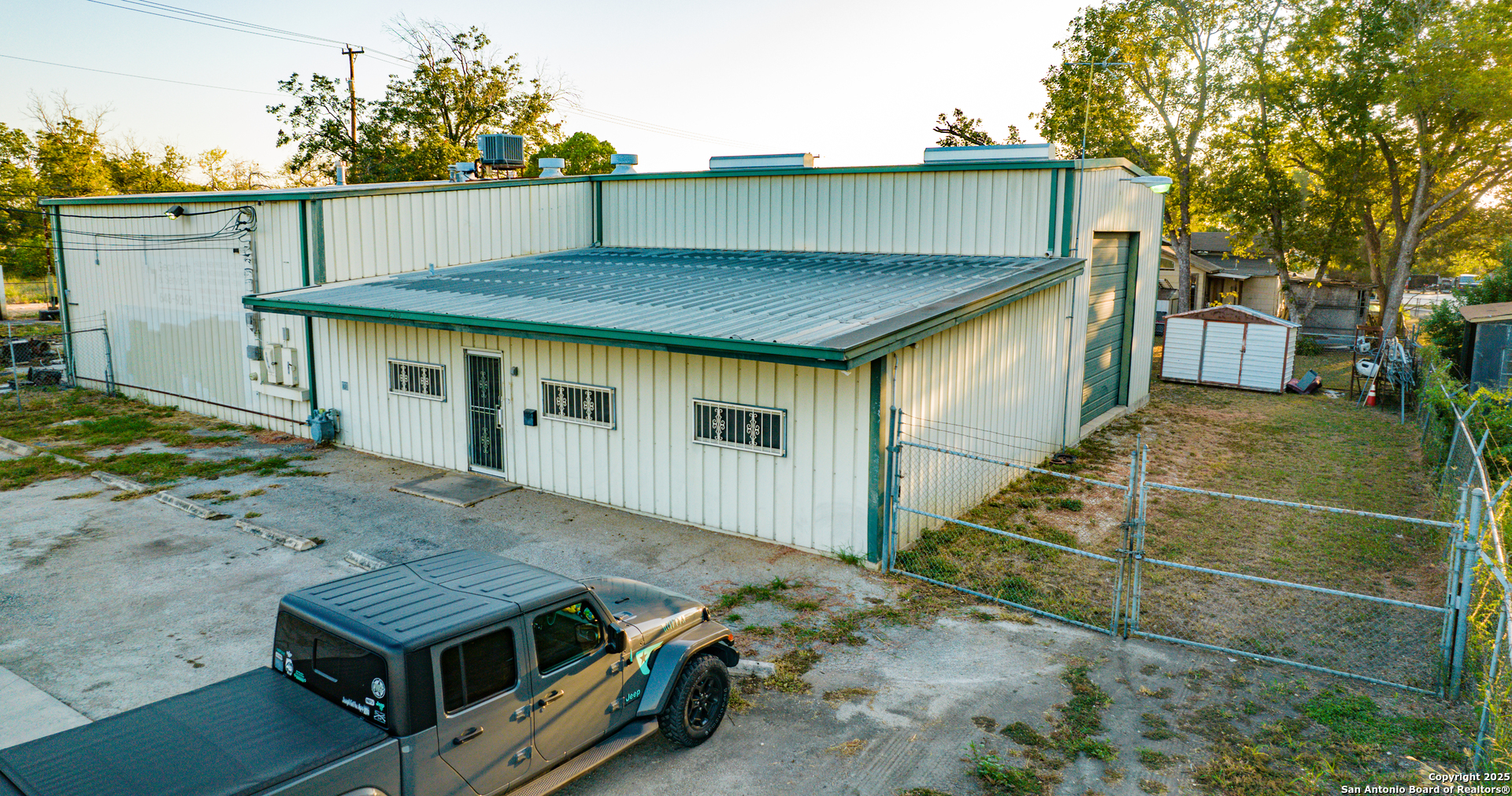 2510 Loop 410 Acc Rd, ,  78222 — photo 1
