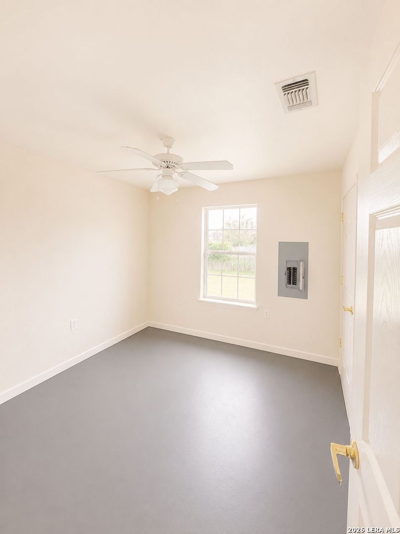 1203 W. Houston St., ,  78834 — photo 1