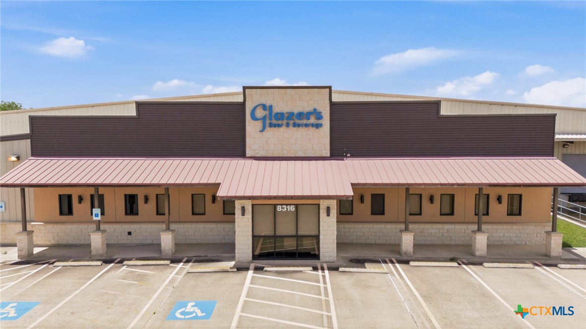 8316 Lone Tree Road, Victoria, TX 77905 — photo 1