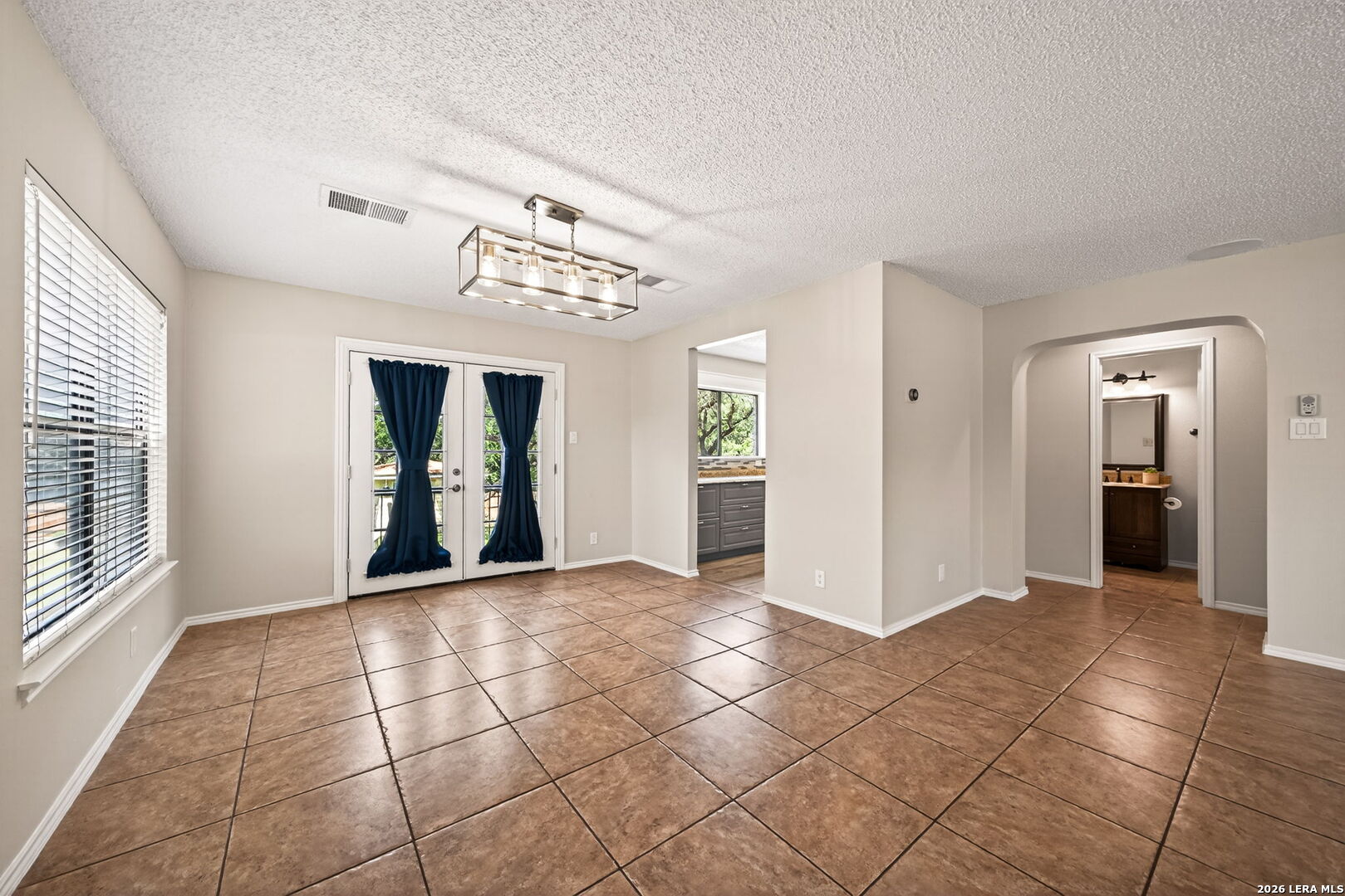 9302 LIMESTONE HL, ,  78254 — photo 1