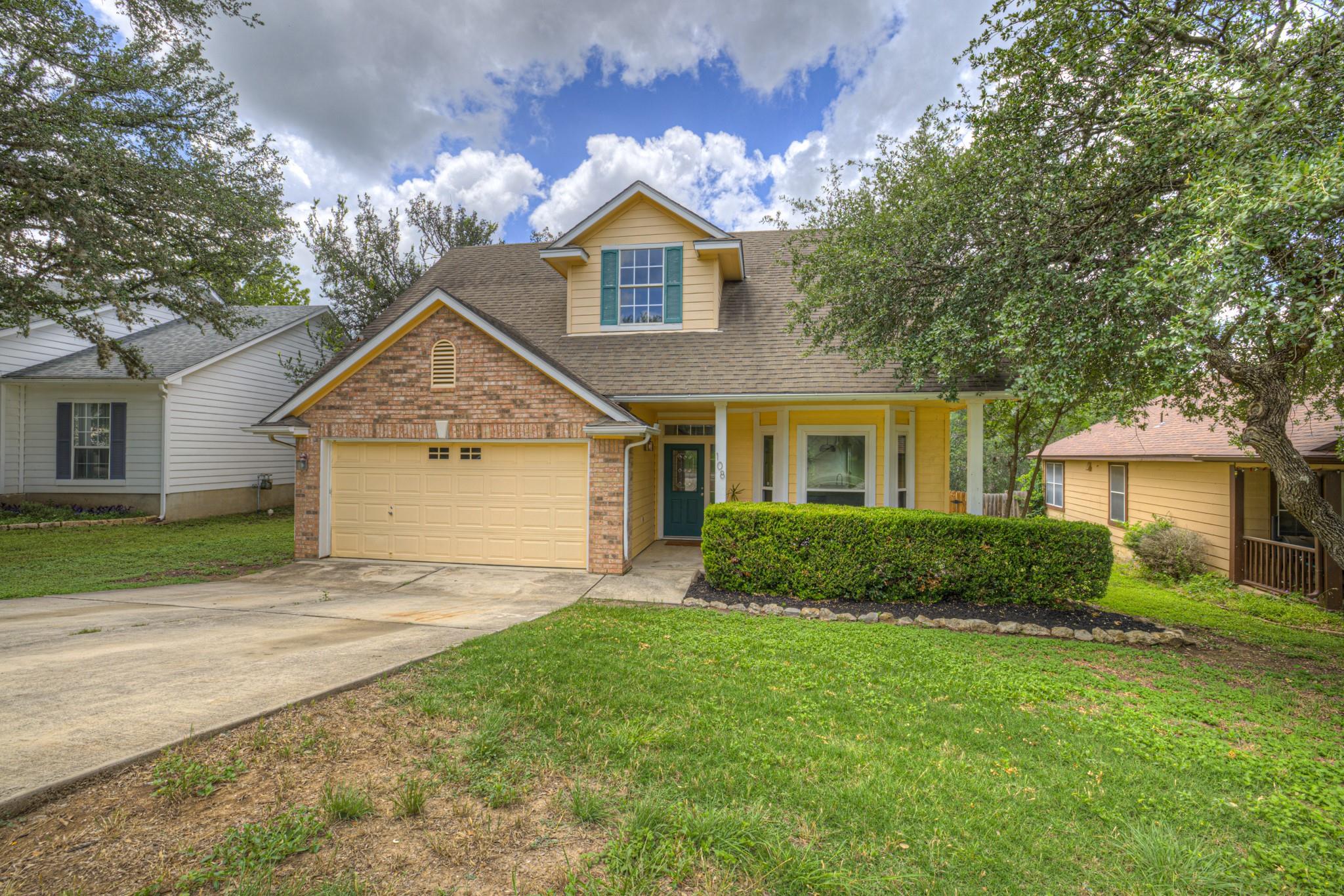 108 Grant, San Marcos, TX 78666 — photo 1