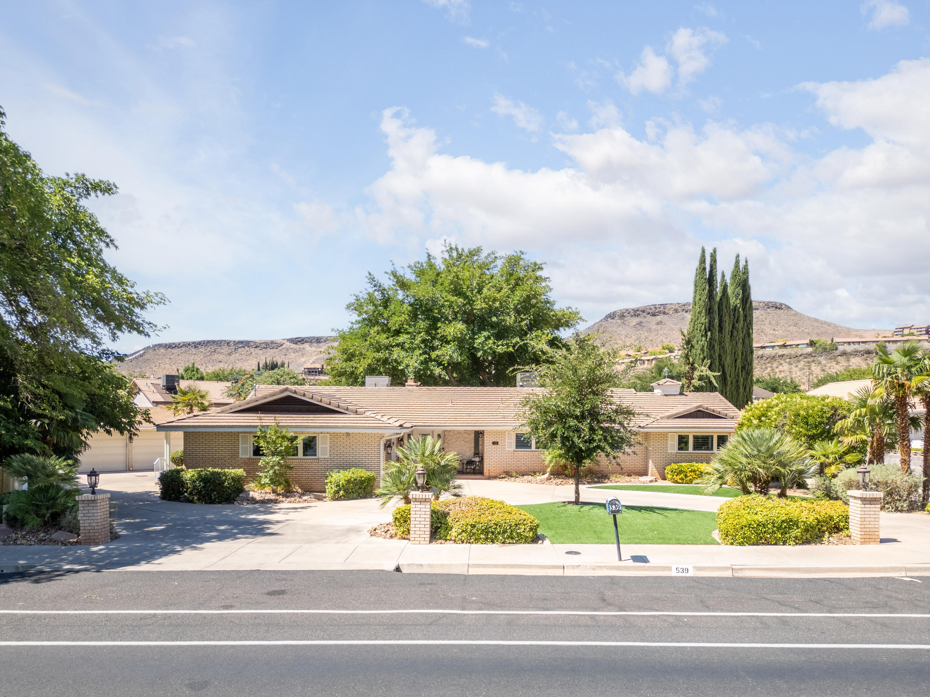 539 W Diagonal ST, St George, UT 84770 — photo 1