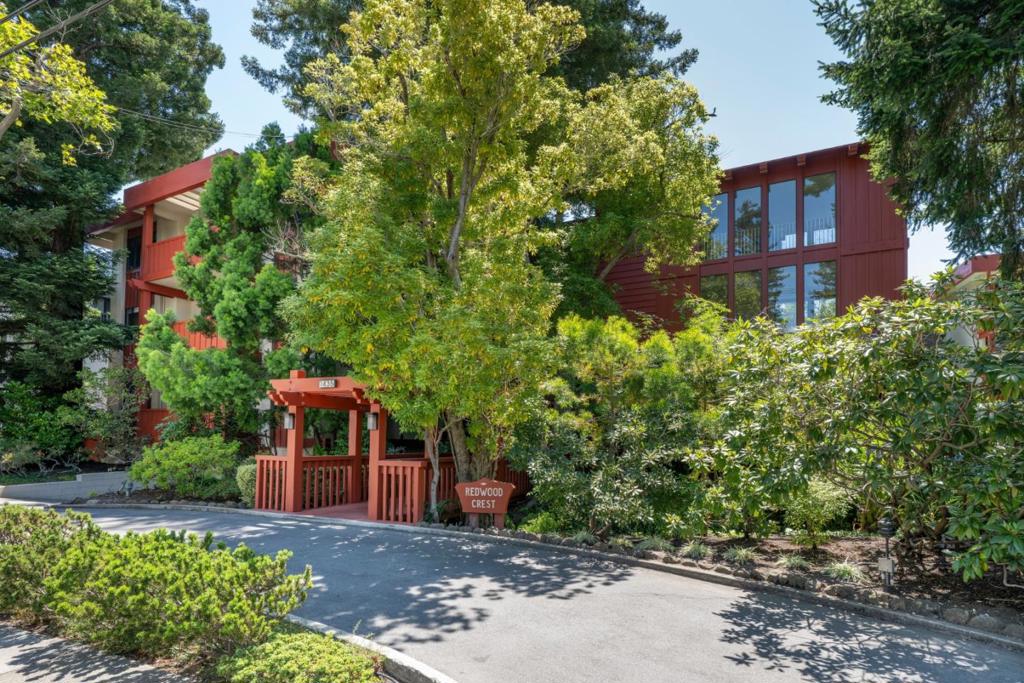 1435 Bellevue Avenue 305, Burlingame, CA 94010 — photo 1