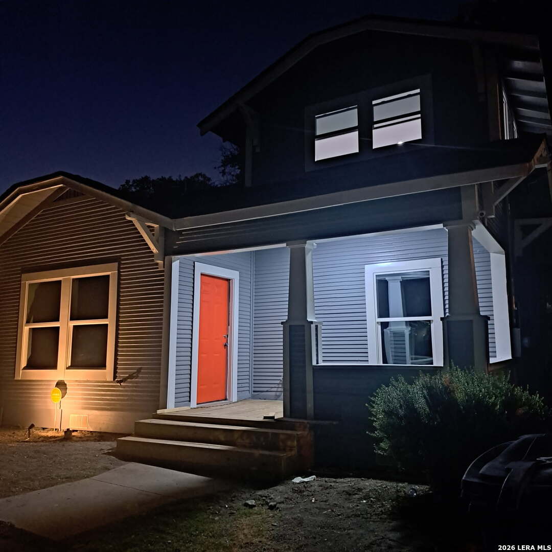 539 hicks, ,  78210 — photo 1