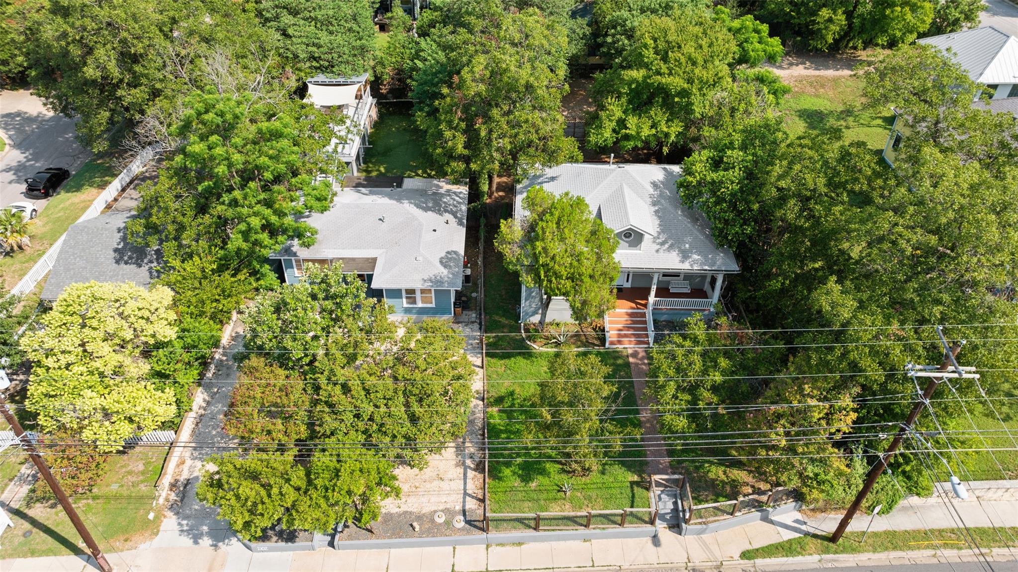 2102 Martin Luther King Jr, Austin, TX 78702 — photo 1