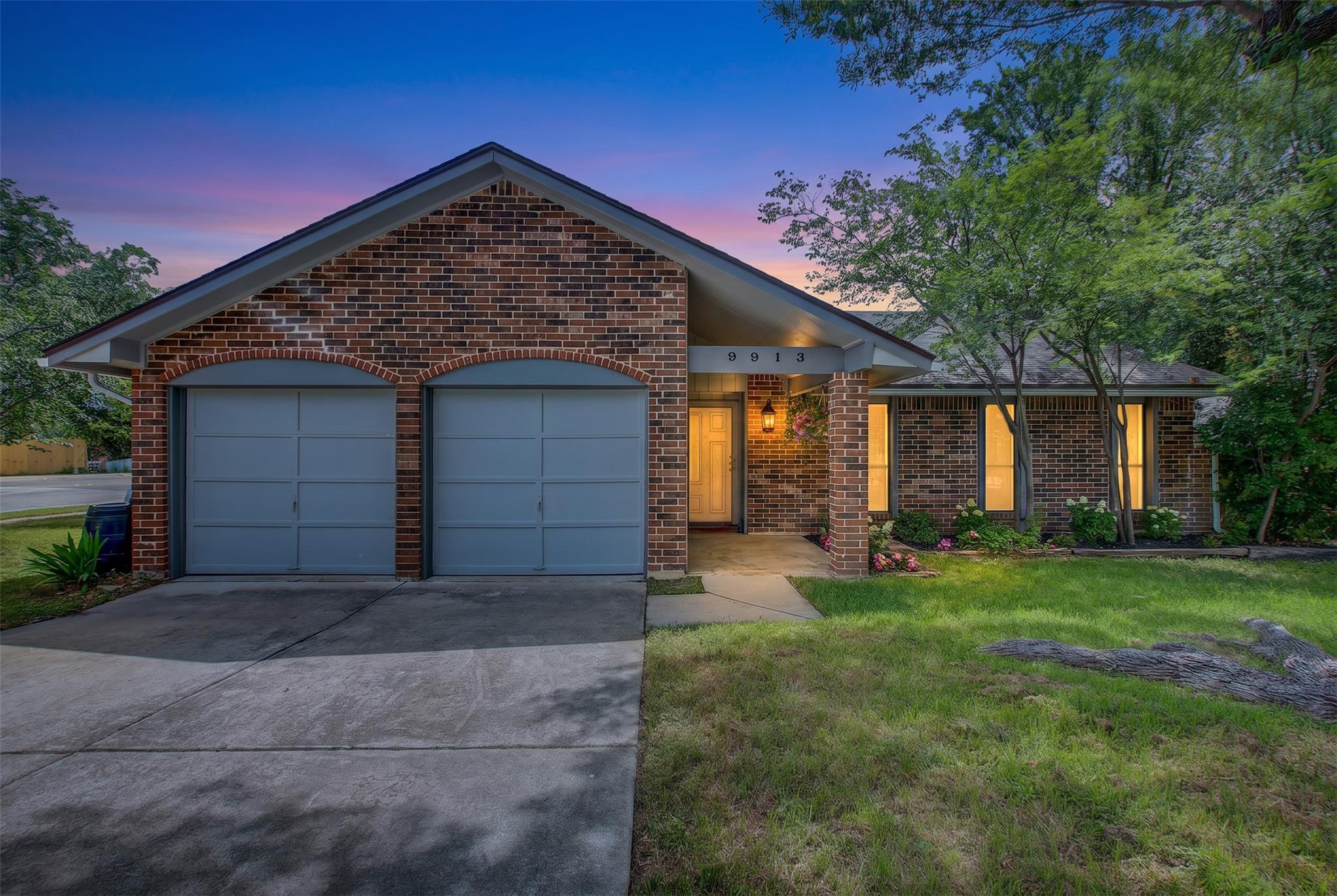 9913 Oak Hollow, Austin, TX 78758 — photo 1