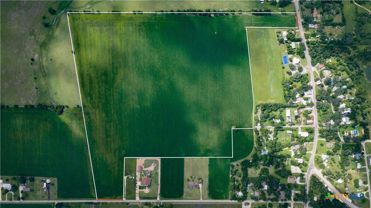 000 Allison Road, Staples, TX 78155 — photo 1
