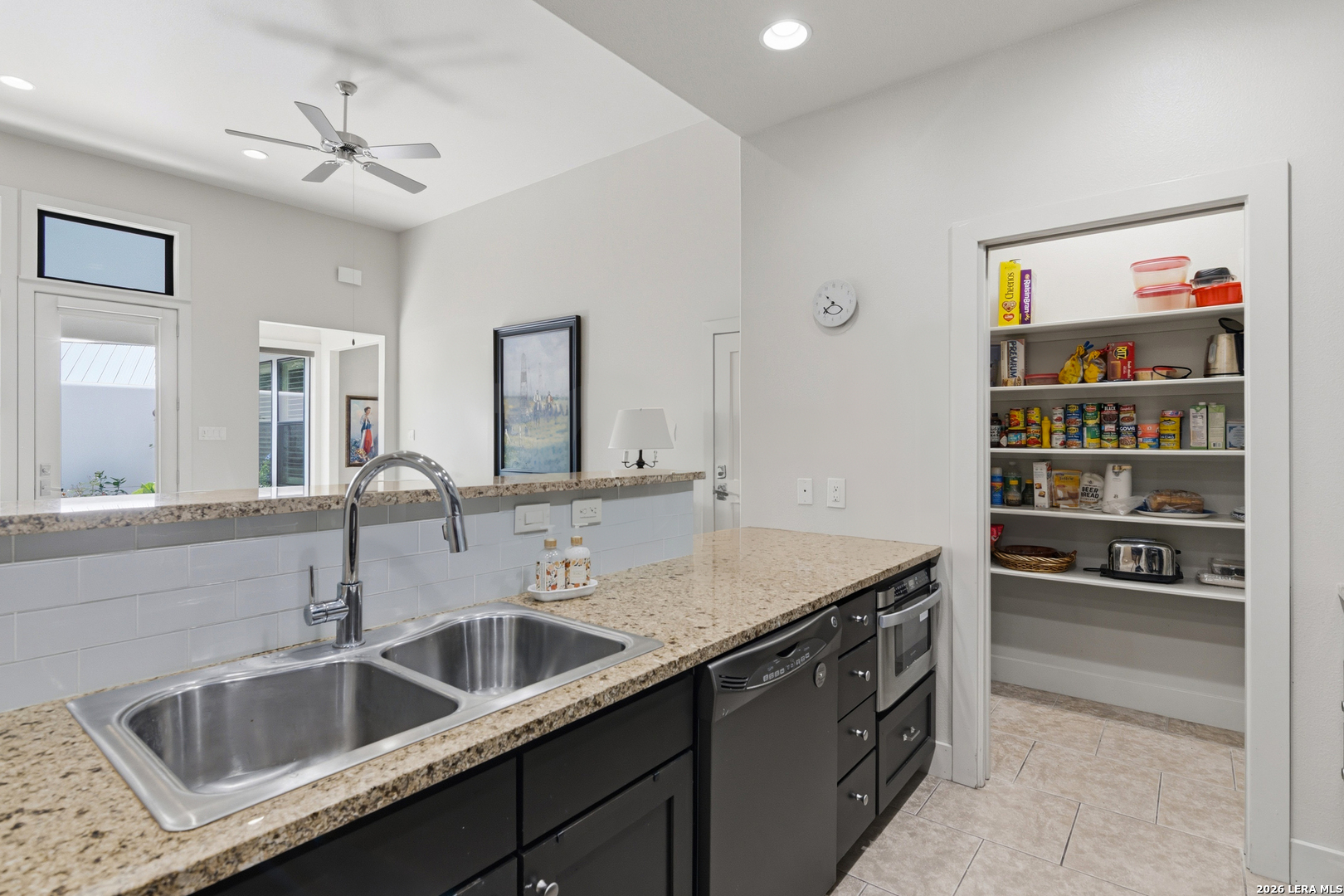 1728 Nordberg, ,  78155 — photo 1