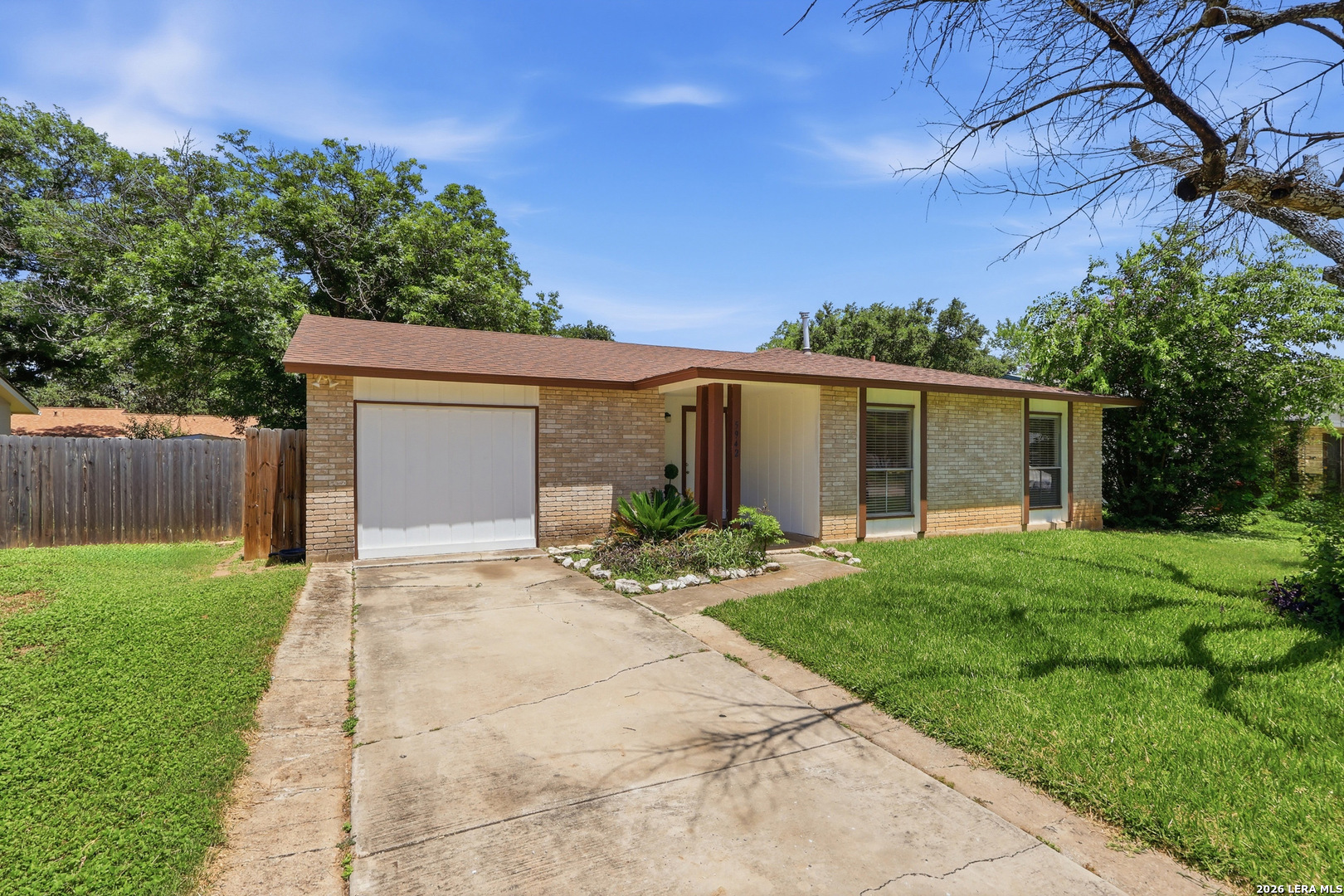 5942 CLIFF ROCK DR, ,  78250 — photo 1