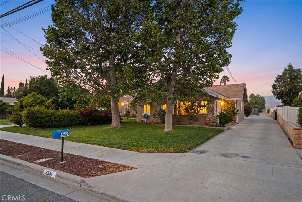 5555 Grand, Riverside, CA 92504 — photo 1
