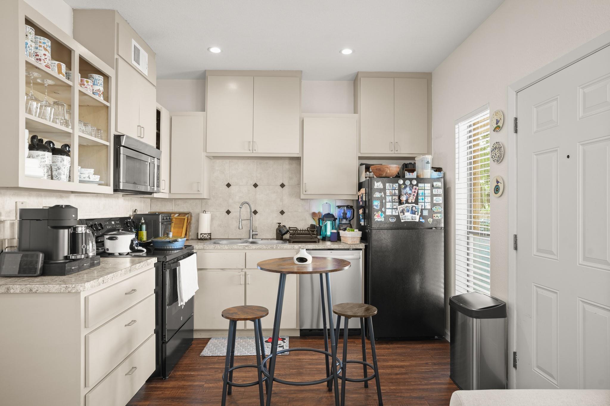 3000 Guadalupe St #102, Austin, TX 78705 — photo 1