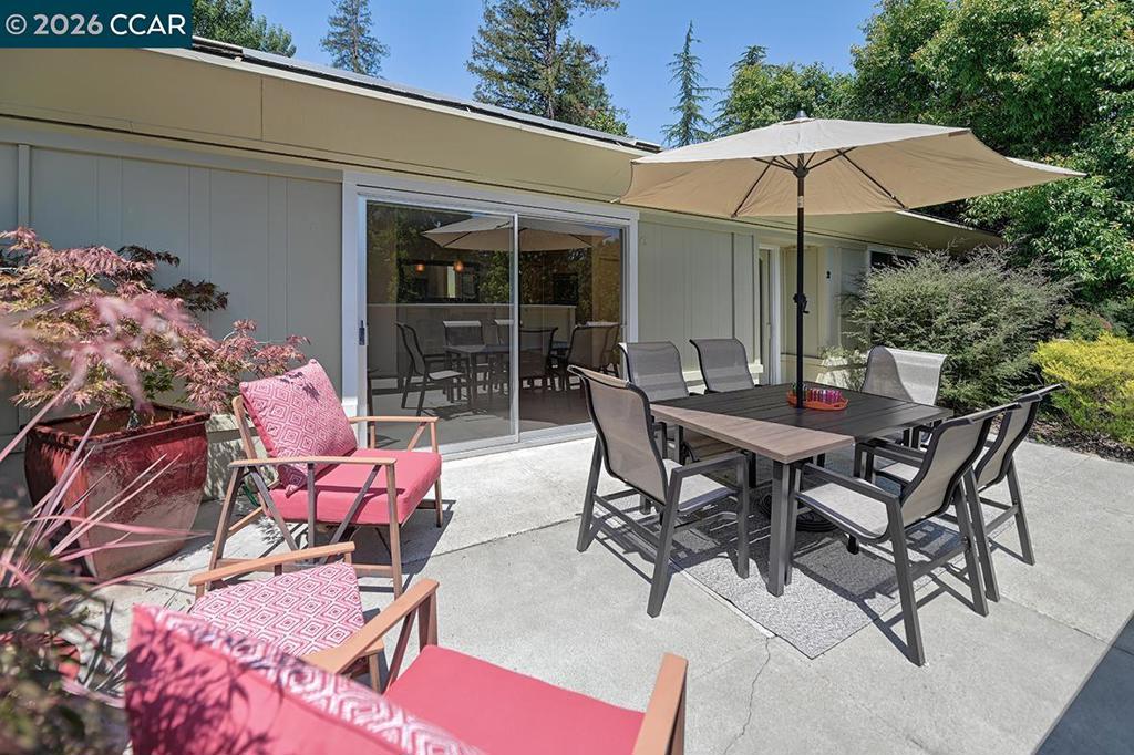 2223 Tice Creek Dr 2, Walnut Creek, CA 94595 — photo 1