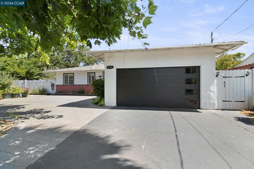 3131 Cowell Rd, Concord, CA 94518 — photo 1
