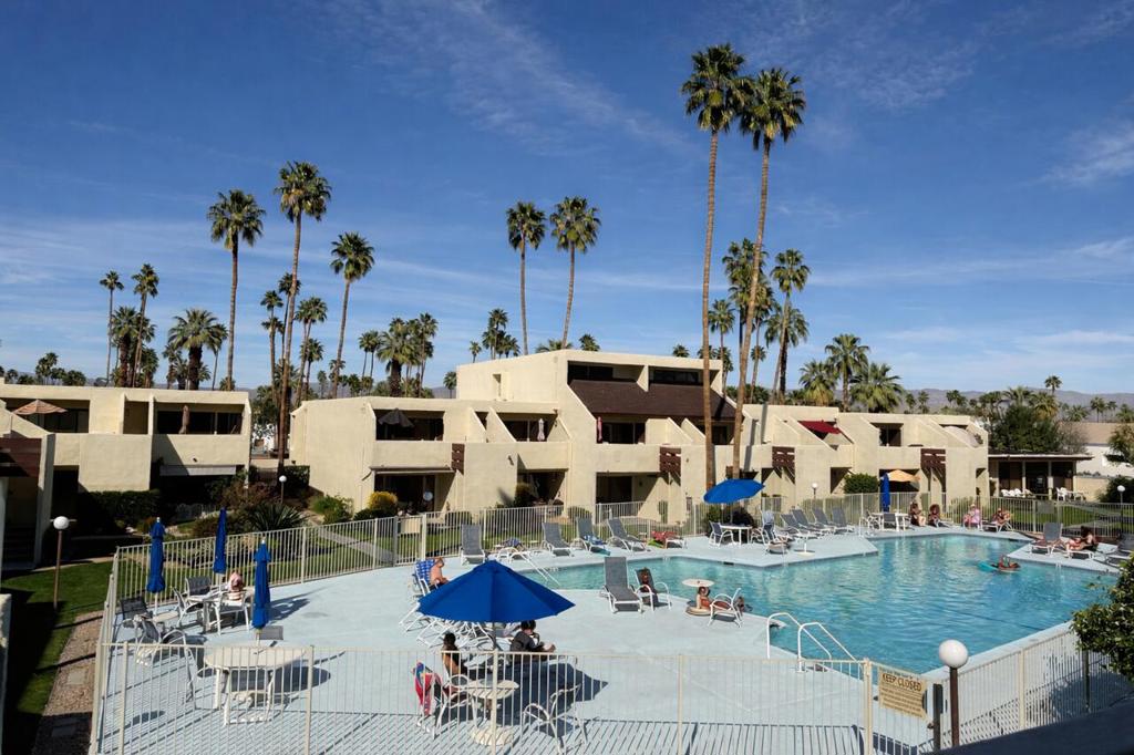 1655 E Palm Canyon Drive 618, Palm Springs, CA 92264 — photo 1