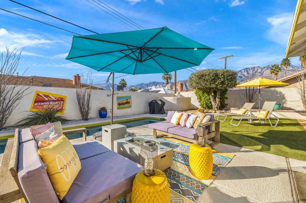 3963 E Calle San Antonio, Palm Springs, CA 92264 — photo 1