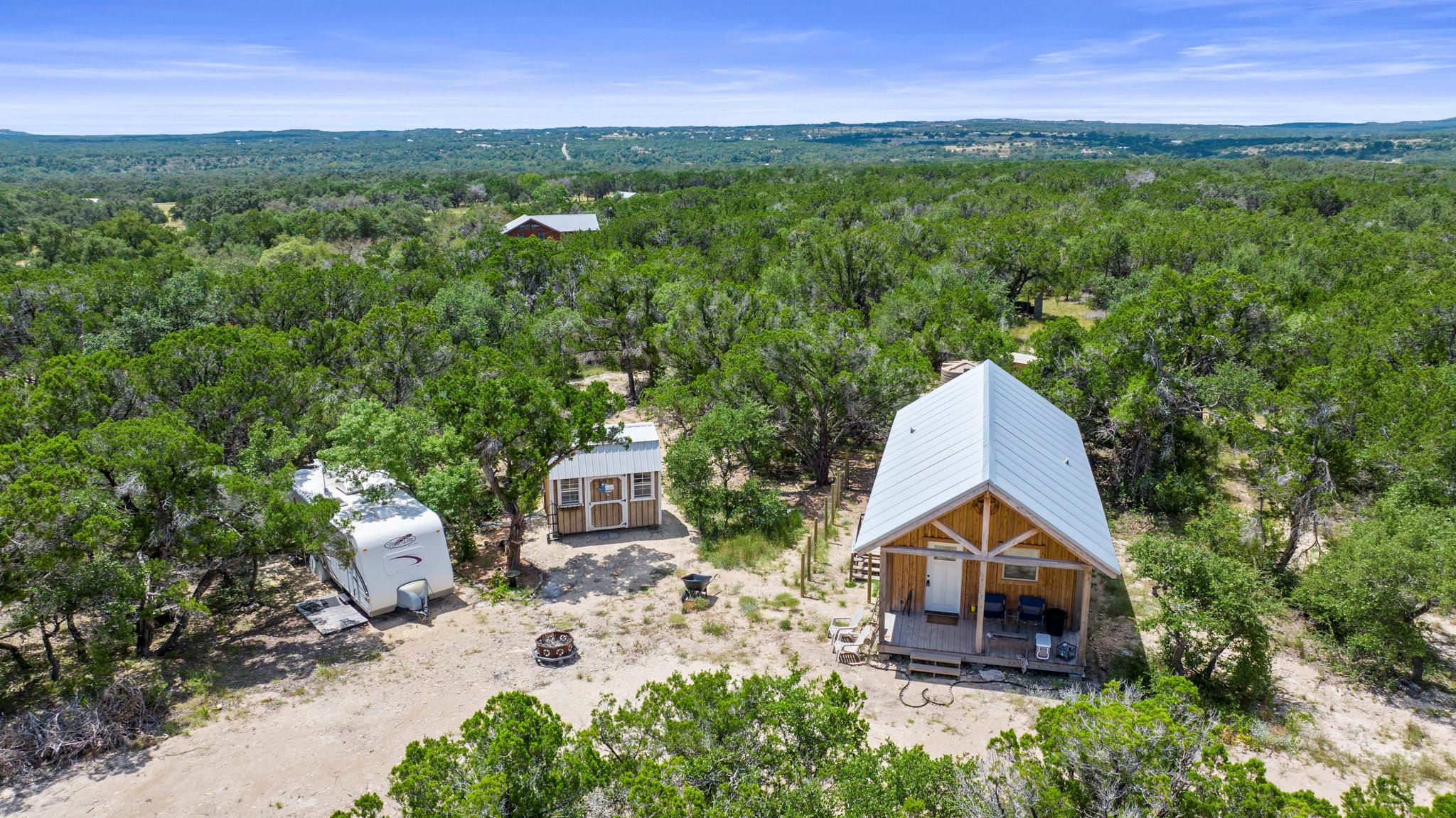 417  Prochnow Rd, Dripping Springs, TX 78620 — photo 1