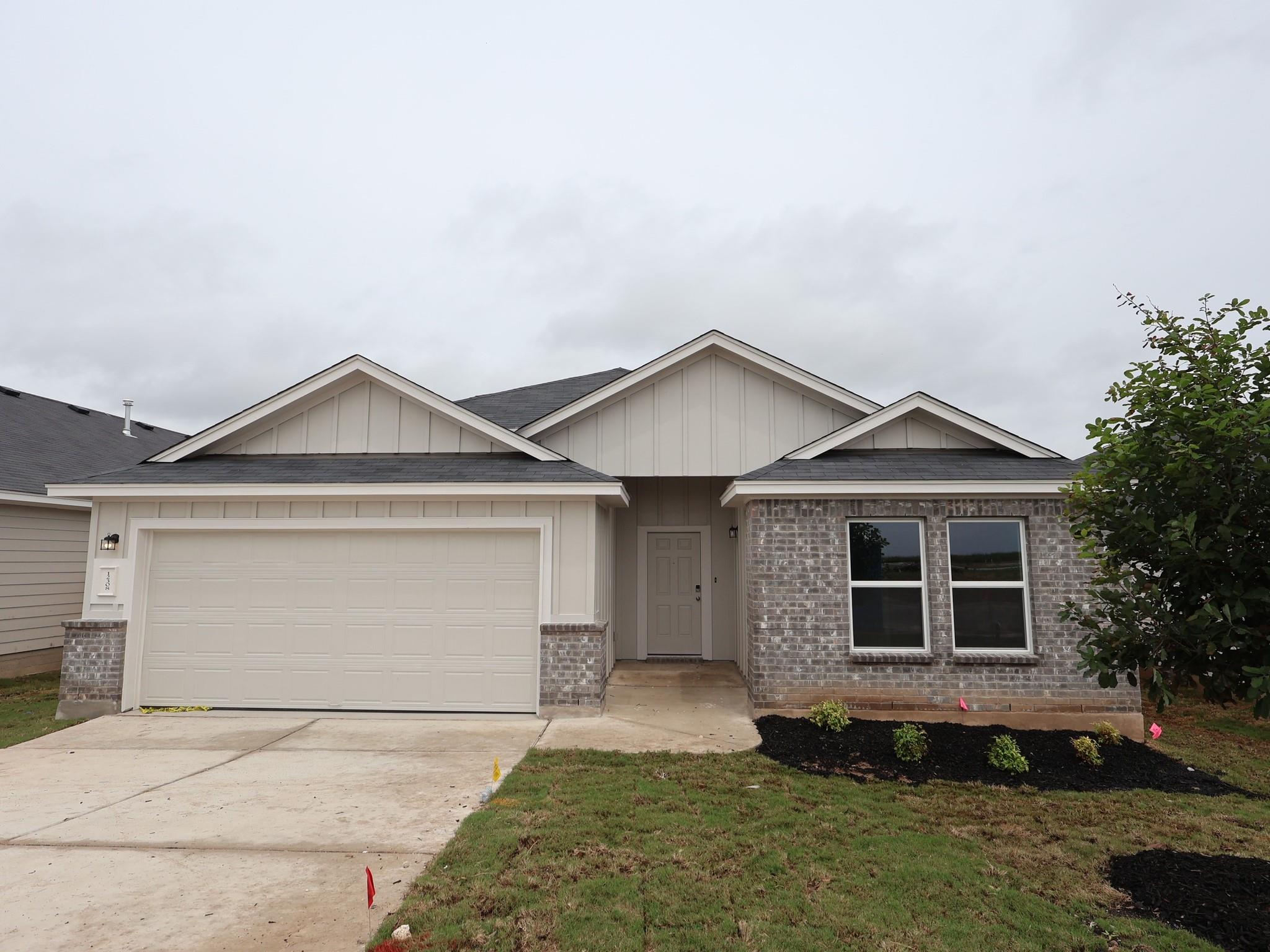 12308  Setting Peak Ln, Buda, TX 78610 — photo 1