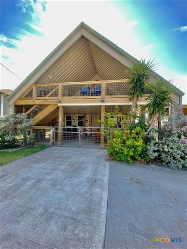 411 N Washington Boulevard, Port O'Connor, TX 77982 — photo 1