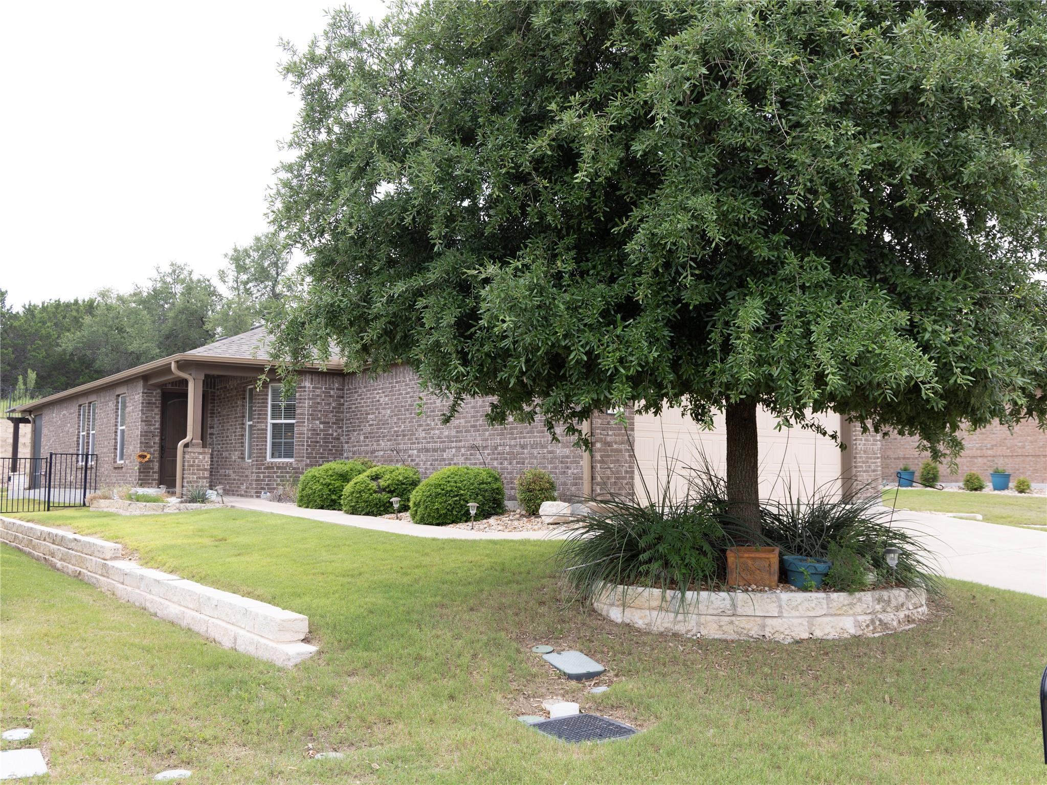 834  Salado Creek Ln, Georgetown, TX 78633 — photo 1