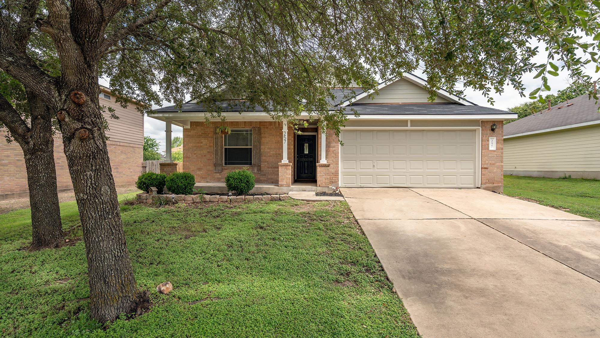 257  Lake Washington Dr, Kyle, TX 78640 — photo 1