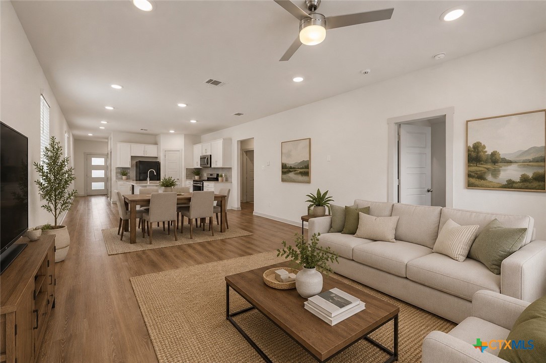 328 Fairfax Avenue, San Marcos, TX 78666 — photo 1