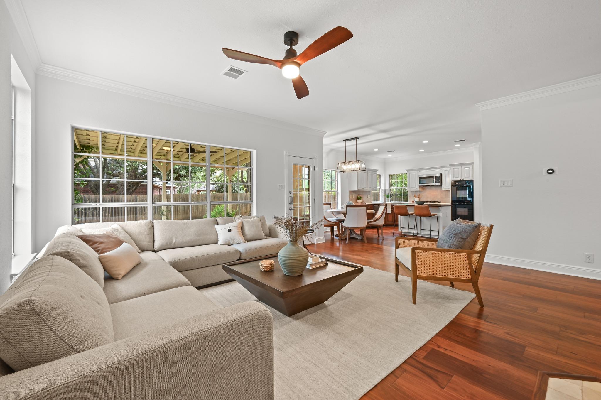 4030  Shavano Dr, Austin, TX 78749 — photo 1