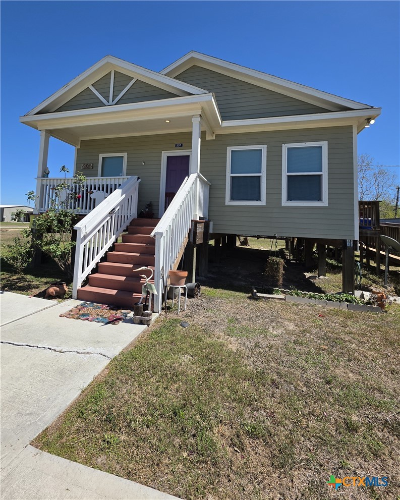 501 S 13th Street, Seadrift, TX 77983 — photo 1