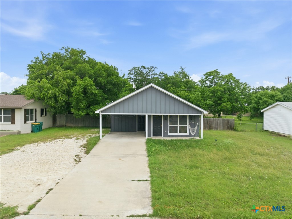 1309 W Main Street, Gatesville, TX 76528 — photo 1