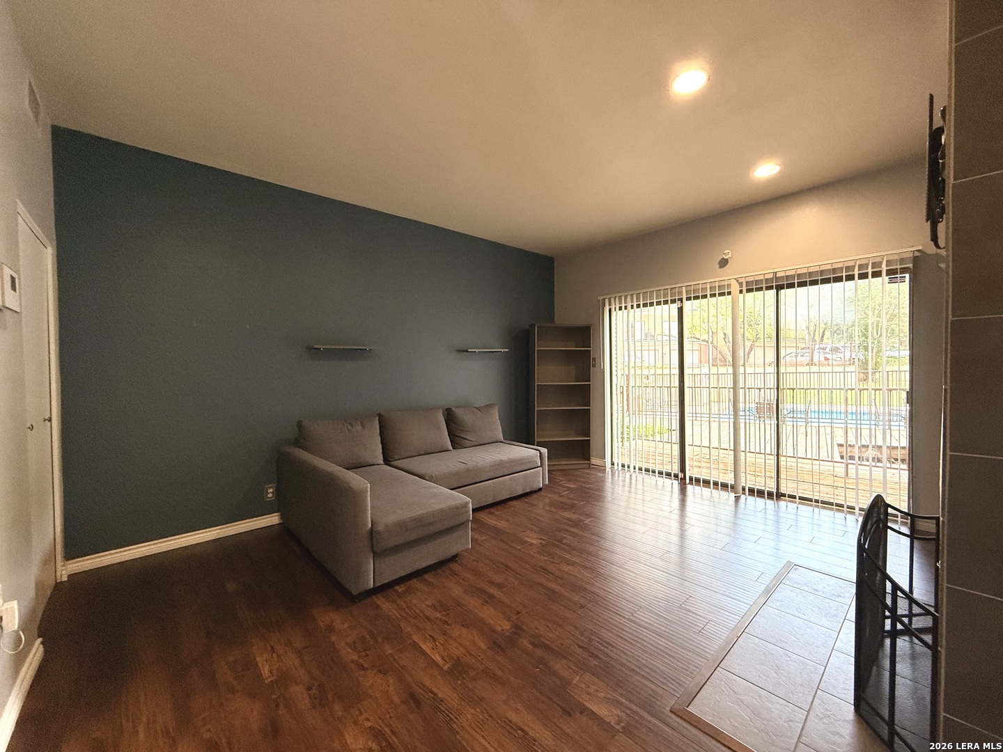 8642 Fredericksburg Rd, ,  78240 — photo 1