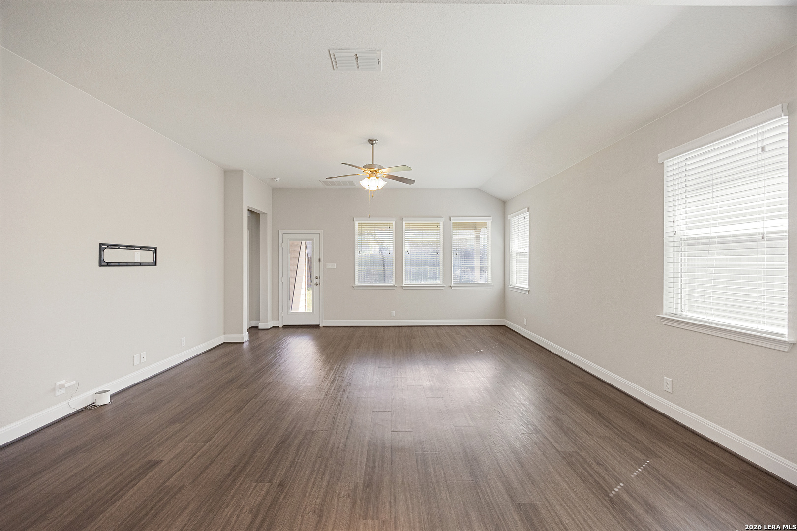 5935 Akin Run, ,  78261 — photo 1