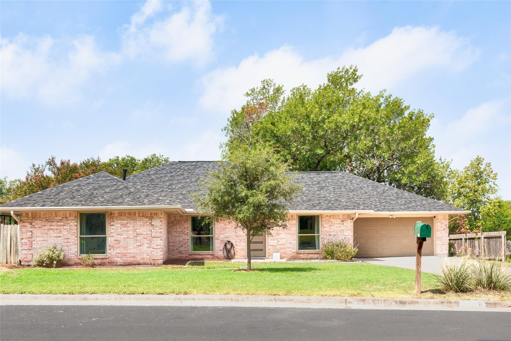 5508 Chadwyck, Austin, TX 78723 — photo 1