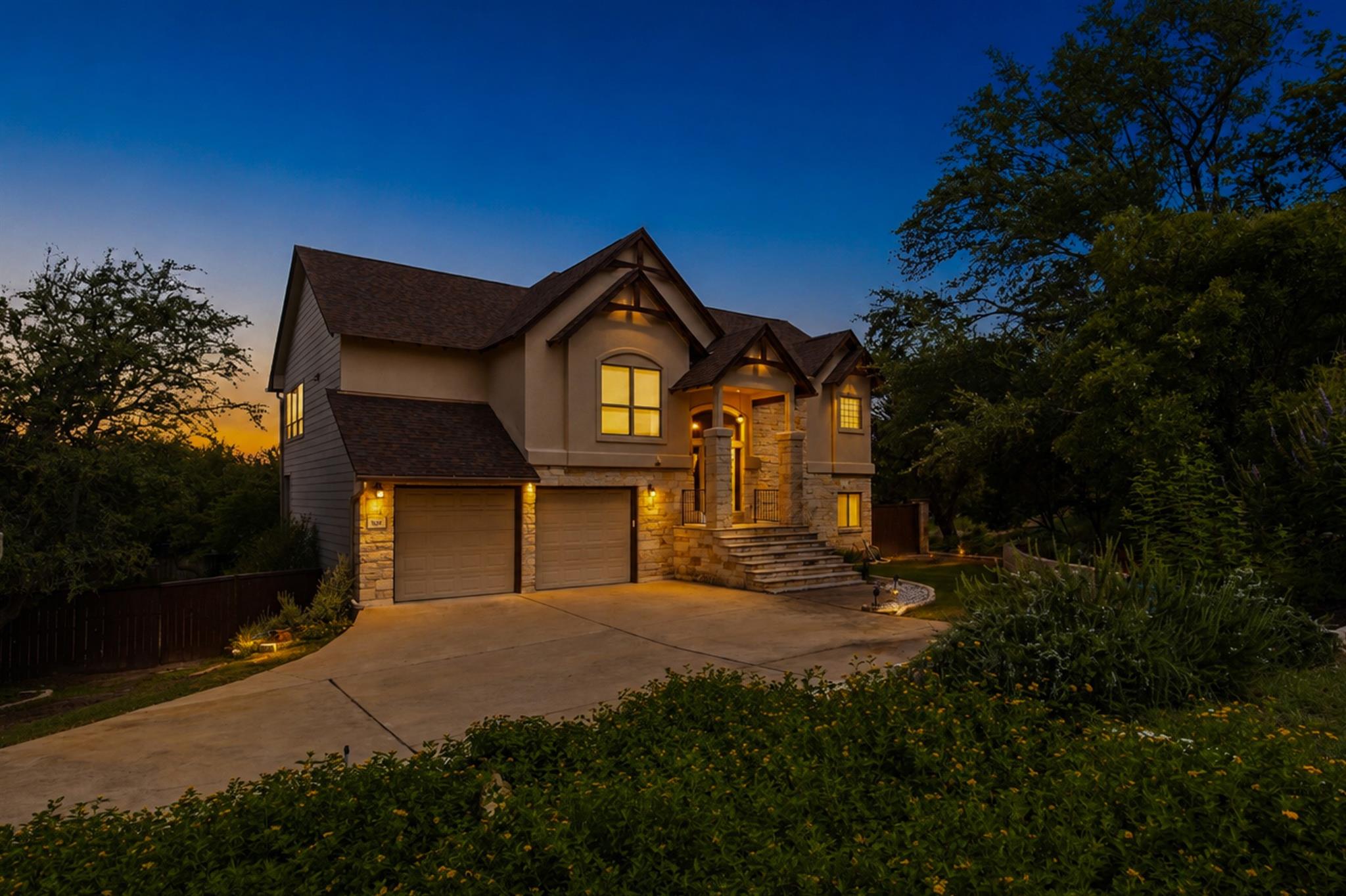 700 Augusta, Point Venture, TX 78645 — photo 1