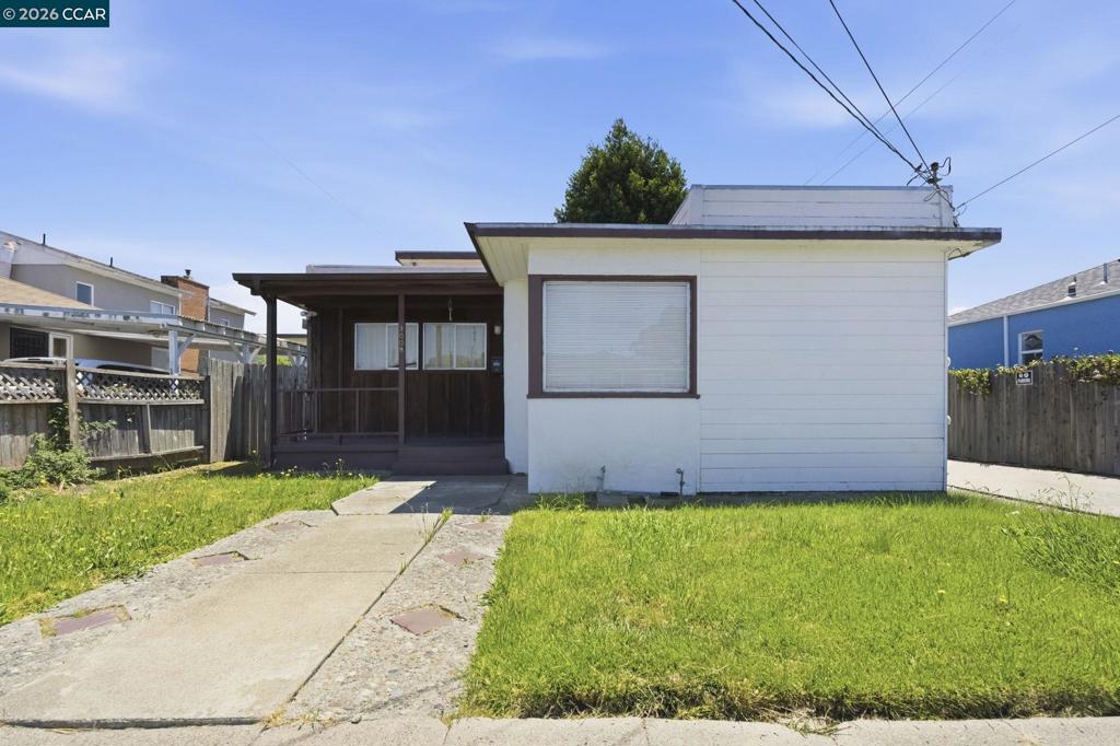 3008 Center Avenue, Richmond, CA 94804 — photo 1