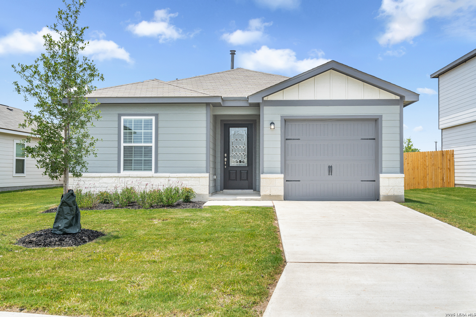 11940 STROUD DR, San Antonio, TX 78252 — photo 1