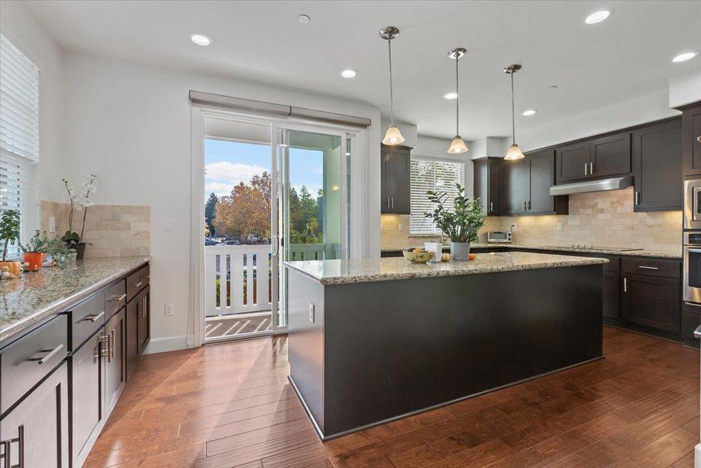 2041 Atlas Loop, Mountain View, CA 94043 — photo 1