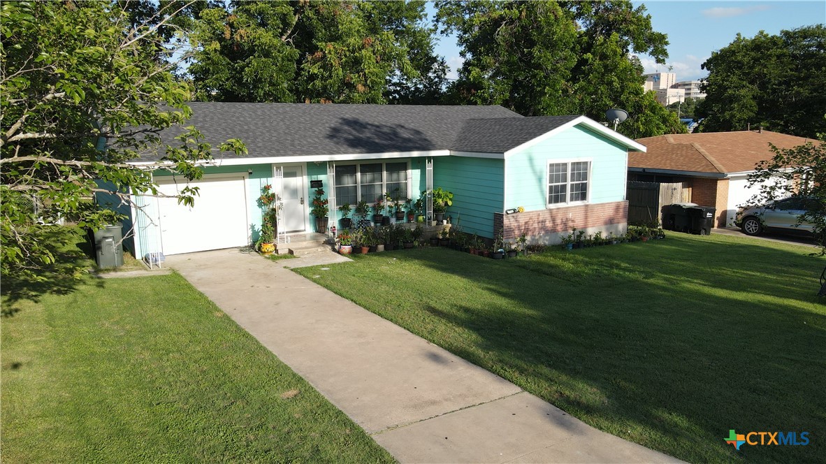 1901 S 33rd Street, Temple, TX 76504 — photo 1