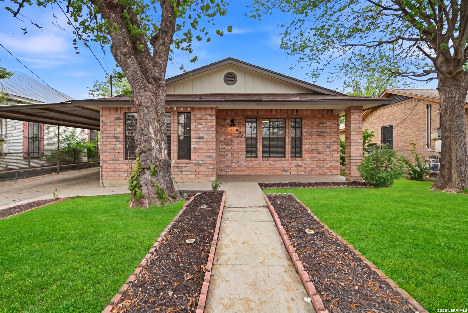 425 Sandmeyer st, San Antonio, TX 78208 — photo 1